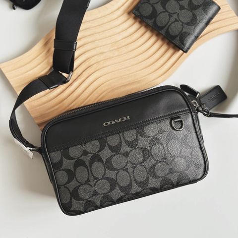 JuzBeauty_JuzBeautyMalaysia_JuzPretty_Authentic_Kbeauty_Malaysia_Skin_Care_Cosmetics_Jbeauty_Health_Care_korean_streetwear_US_Luxury_COACH C4149 Graham Crossbody In Signature Canvas Charcoal Black 男士斜挎包4
