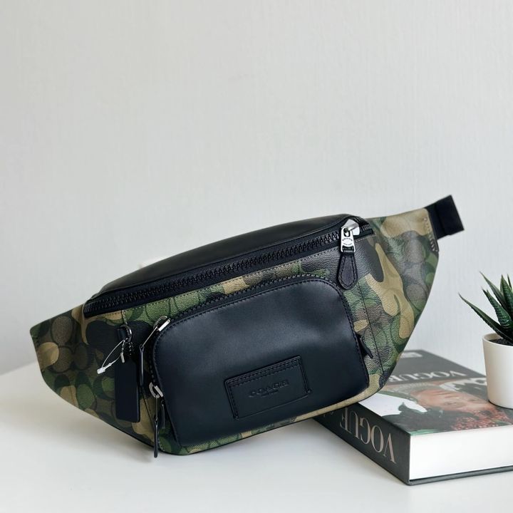 JuzBeauty_JuzBeautyMalaysia_JuzPretty_Authentic_Kbeauty_Malaysia_Skin_Care_Cosmetics_Jbeauty_Health_Care_korean_streetwear_US_Luxury_COACH CM184 Track Belt Bag In Signature Canvas With Camo Print In Green Multi 男士胸包2