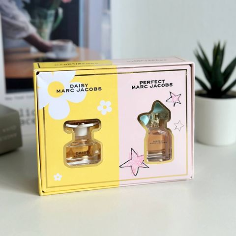 JuzBeauty_JuzBeautyMalaysia_JuzPretty_Authentic_Kbeauty_Malaysia_Skin_Care_Cosmetics_Jbeauty_Health_Care_korean_streetwear_US_Luxury_MARC JACOBS Mini Daisy Eau De Toilette & Perfect Eau De Parfum Set 迷你香水礼盒1