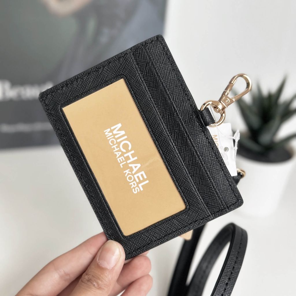 JuzBeauty_JuzBeautyMalaysia_JuzPretty_Authentic_Kbeauty_Malaysia_Skin_Care_Cosmetics_Jbeauty_Health_Care_korean_streetwear_US_Luxury_MICHAEL KORS 35S3GTVD3L Jet Set Travel Saffiano Leather Card Case Lanyard In Black 卡包2