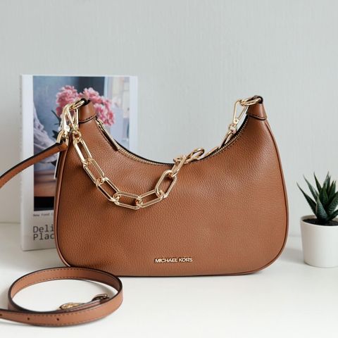 JuzBeauty_JuzBeautyMalaysia_JuzPretty_Authentic_Kbeauty_Malaysia_Skin_Care_Cosmetics_Jbeauty_Health_Care_korean_streetwear_US_Luxury_MICHAEL KORS 35S2G4CW3L Cora Large Pebbled Leather Chain-link Crossbody Bag In Luggage 斜挎包5