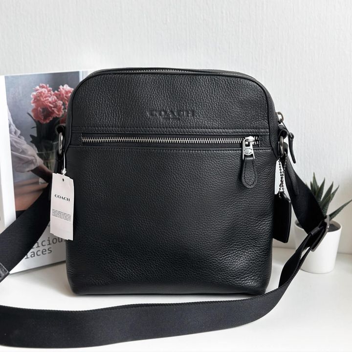 JuzBeauty_JuzBeautyMalaysia_JuzPretty_Authentic_Kbeauty_Malaysia_Skin_Care_Cosmetics_Jbeauty_Health_Care_korean_streetwear_US_Luxury_COACH 4011 Houston Flight Bag In Black 男士斜挎包3