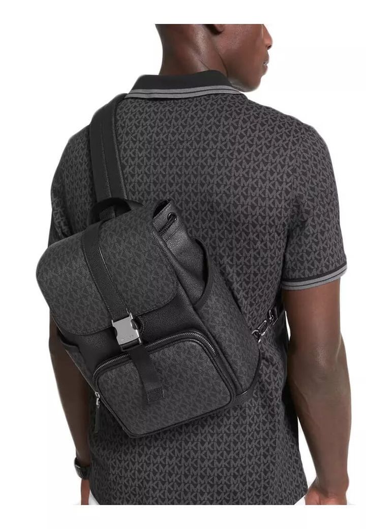 JuzBeauty_JuzBeautyMalaysia_JuzPretty_Authentic_Kbeauty_Malaysia_Skin_Care_Cosmetics_Jbeauty_Health_Care_korean_streetwear_US_Luxury_MICHAEL KORS 37S3LCOC2B Cooper Sporty Sling Pack Backpack In Black 男款胸包2.jpg