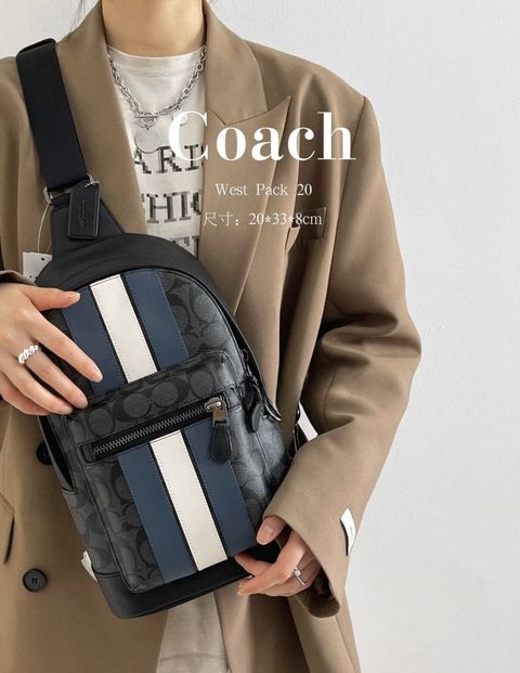 JuzBeauty_JuzBeautyMalaysia_JuzPretty_Authentic_Kbeauty_Malaysia_Skin_Care_Cosmetics_Jbeauty_Health_Care_korean_streetwear_US_Luxury_COACH 2999 West Pack In Signature Canvas With Varsity Stripe 男款胸包1