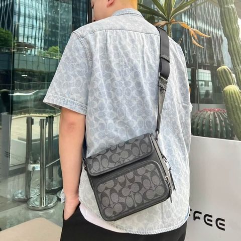 JuzBeauty_JuzBeautyMalaysia_JuzPretty_Authentic_Kbeauty_Malaysia_Skin_Care_Cosmetics_Jbeauty_Health_Care_korean_streetwear_US_Luxury_COACH C9870 Sullivan Crossbody In Signature Canvas In Black Charcoal 男款相机包2
