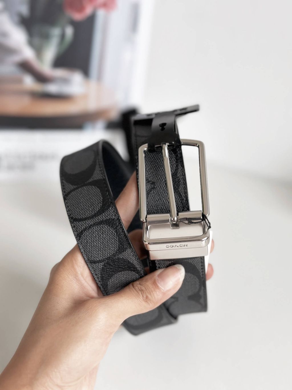 JuzBeauty_JuzBeautyMalaysia_JuzPretty_Authentic_Kbeauty_Malaysia_Skin_Care_Cosmetics_Jbeauty_Health_Care_korean_streetwear_US_Luxury_COACH F64825 Modern Harness Cut-To-Size Reversible Belt In Signature Canvas 男款腰带4.jpg