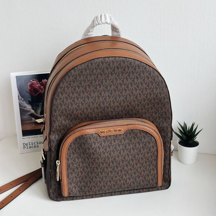 JuzBeauty_JuzBeautyMalaysia_JuzPretty_Authentic_Kbeauty_Malaysia_Skin_Care_Cosmetics_Jbeauty_Health_Care_korean_streetwear_US_Luxury_MICHAEL KORS 35S2G8TB7B Jaycee Large Logo Backpack In Brown 背包3