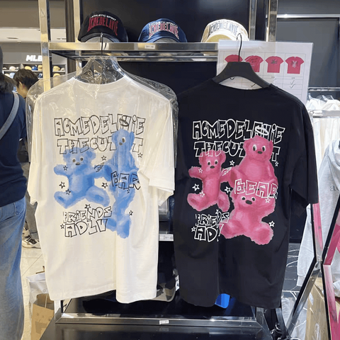 JuzBeauty-JuzBeautyMalaysia-JuzPretty-Authentic-Kbeauty-Malaysia-Skin-Care-Cosmetics-Jbeauty-Health-Care-korean-streetwear-ADLV Crayon Three Bear Artwork Short Sleeve T-Shirt 上衣1