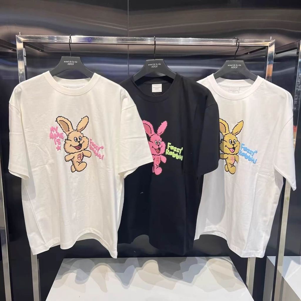 JuzBeauty-JuzBeautyMalaysia-JuzPretty-Authentic-Kbeauty-Malaysia-Skin-Care-Cosmetics-Jbeauty-Health-Care-korean-streetwear-ADLV My Name Is Fuzzy Rabbit Short Sleeve T-Shirt 上衣4