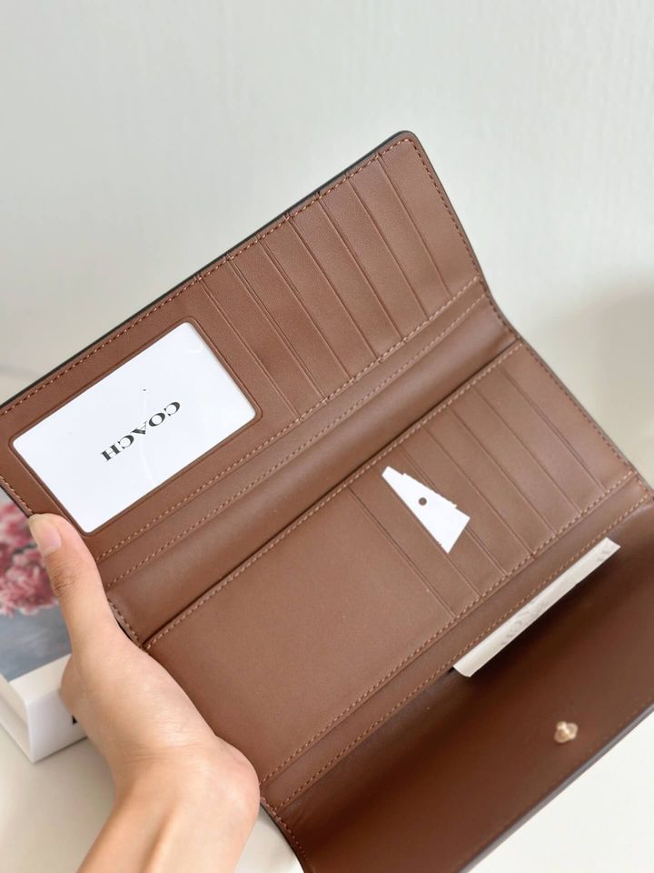 JuzBeauty_JuzBeautyMalaysia_JuzPretty_Authentic_Kbeauty_Malaysia_Skin_Care_Cosmetics_Jbeauty_Health_Care_korean_streetwear_US_Luxury_COACH C5966 Slim Trifold Wallet In Khaki 长钱包1