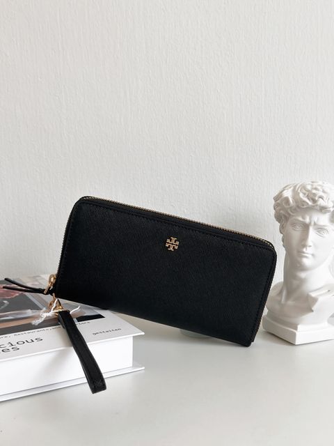 JuzBeauty_JuzBeautyMalaysia_JuzPretty_Authentic_Kbeauty_Malaysia_Skin_Care_Cosmetics_Jbeauty_Health_Care_korean_streetwear_US_Luxury_TORY BURCH 136110 0522 Emerson Wristlet Zip Continental Black 手拿包4.jpg