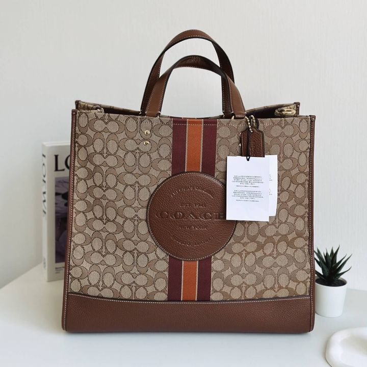 JuzBeauty_JuzBeautyMalaysia_JuzPretty_Authentic_Kbeauty_Malaysia_Skin_Care_Cosmetics_Jbeauty_Health_Care_korean_streetwear_US_Luxury_COACH C8418  Dempsey Tote 40 In Signature Jacquard With Stripe In Im Khaki Saddle Multi 托特包4