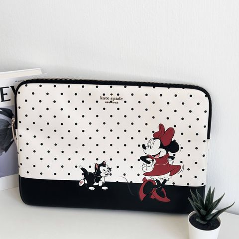 JuzBeauty_JuzBeautyMalaysia_JuzPretty_Authentic_Kbeauty_Malaysia_Skin_Care_Cosmetics_Jbeauty_Health_Care_korean_streetwear_US_Luxury_KATE SPADE K4835 Disney x Minnie Mouse Figaro Cat Universal Laptop Sleeve 笔记本电脑包4