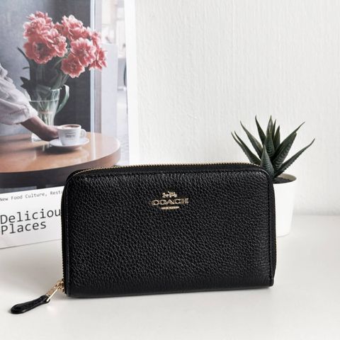 JuzBeauty_JuzBeautyMalaysia_JuzPretty_Authentic_Kbeauty_Malaysia_Skin_Care_Cosmetics_Jbeauty_Health_Care_korean_streetwear_US_Luxury_COACH C4124 Medium Id Zip Wallet In Black 长钱包3