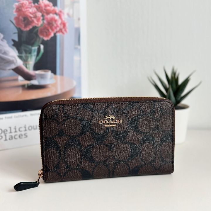 JuzBeauty_JuzBeautyMalaysia_JuzPretty_Authentic_Kbeauty_Malaysia_Skin_Care_Cosmetics_Jbeauty_Health_Care_korean_streetwear_US_Luxury_COACH 88913 Medium Id Zip Wallet In Signature Canvas in Brown Black 长钱包1