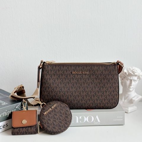 JuzBeauty_JuzBeautyMalaysia_JuzPretty_Authentic_Kbeauty_Malaysia_Skin_Care_Cosmetics_Jbeauty_Health_Care_korean_streetwear_US_Luxury_MICHAEL KORS 35S3GTVC5T Jet Set Saffiano Leather Crossbody Bag With Case For Apple Airpods Pro In Black 麻将包1