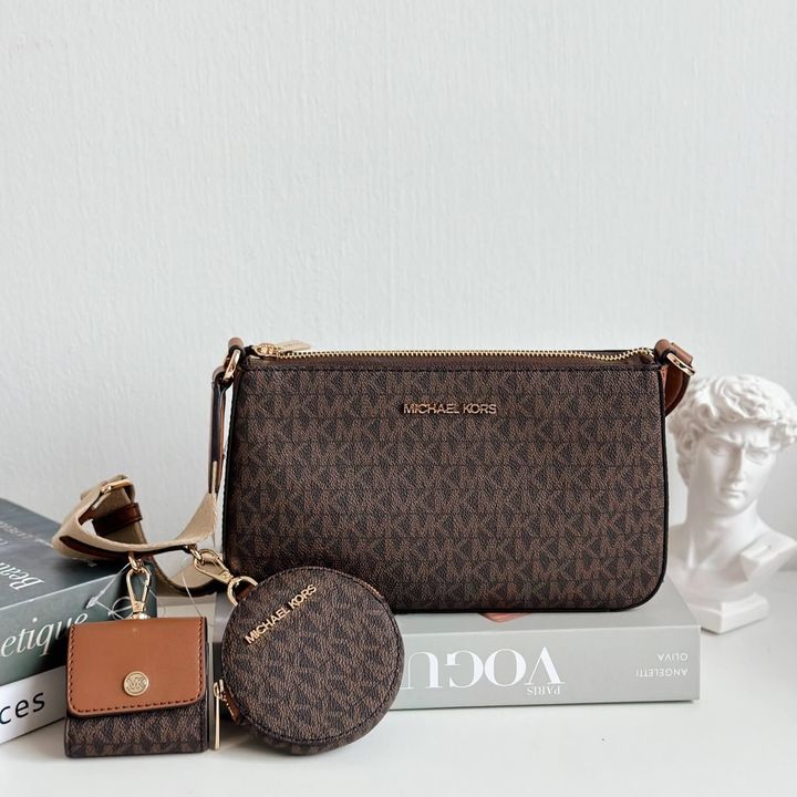 JuzBeauty_JuzBeautyMalaysia_JuzPretty_Authentic_Kbeauty_Malaysia_Skin_Care_Cosmetics_Jbeauty_Health_Care_korean_streetwear_US_Luxury_MICHAEL KORS 35S3GTVC5T Jet Set Saffiano Leather Crossbody Bag With Case For Apple Airpods Pro In Black 麻将包1