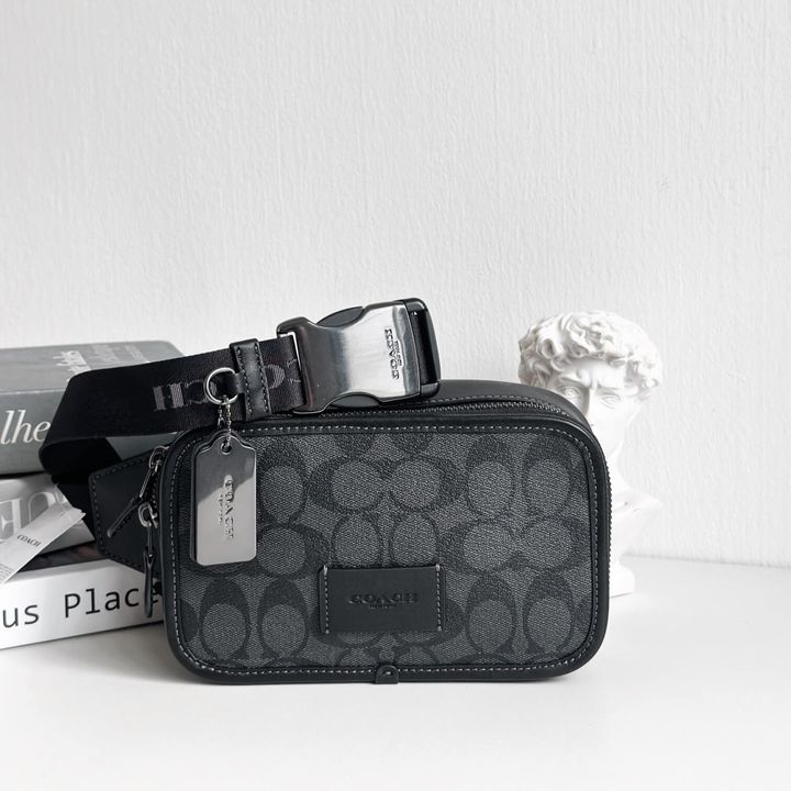 JuzBeauty_JuzBeautyMalaysia_JuzPretty_Authentic_Kbeauty_Malaysia_Skin_Care_Cosmetics_Jbeauty_Health_Care_korean_streetwear_US_Luxury_COACH CM106 Wyatt Belt Bag In Signature Canvas in Charcoal Black 男款胸包2