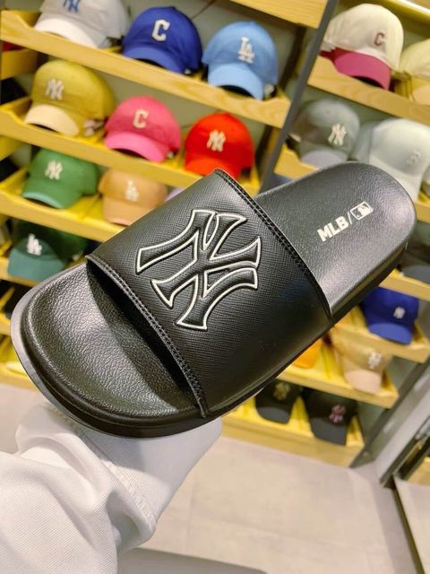 JuzBeauty-JuzBeautyMalaysia-JuzPretty-Authentic-Kbeauty-Malaysia-Skin-Care-Cosmetics-Jbeauty-Health-Care-korean-streetwear-MLB Chunky Mound Basic Slide 拖鞋 3ALPCMM4N3