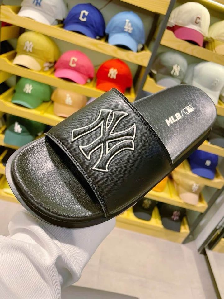 JuzBeauty-JuzBeautyMalaysia-JuzPretty-Authentic-Kbeauty-Malaysia-Skin-Care-Cosmetics-Jbeauty-Health-Care-korean-streetwear-MLB Chunky Mound Basic Slide 拖鞋 3ALPCMM4N3