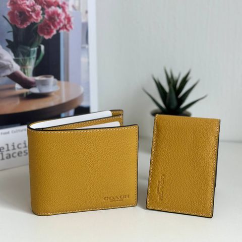 JuzBeauty_JuzBeautyMalaysia_JuzPretty_Authentic_Kbeauty_Malaysia_Skin_Care_Cosmetics_Jbeauty_Health_Care_korean_streetwear_US_Luxury_COACH F74991 Compact ID Wallet In Sport Calf Leather In Qb Flax 男士钱包 卡包2