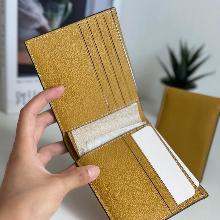 JuzBeauty_JuzBeautyMalaysia_JuzPretty_Authentic_Kbeauty_Malaysia_Skin_Care_Cosmetics_Jbeauty_Health_Care_korean_streetwear_US_Luxury_COACH F74991 Compact ID Wallet In Sport Calf Leather In Qb Flax 男士钱包 卡包1