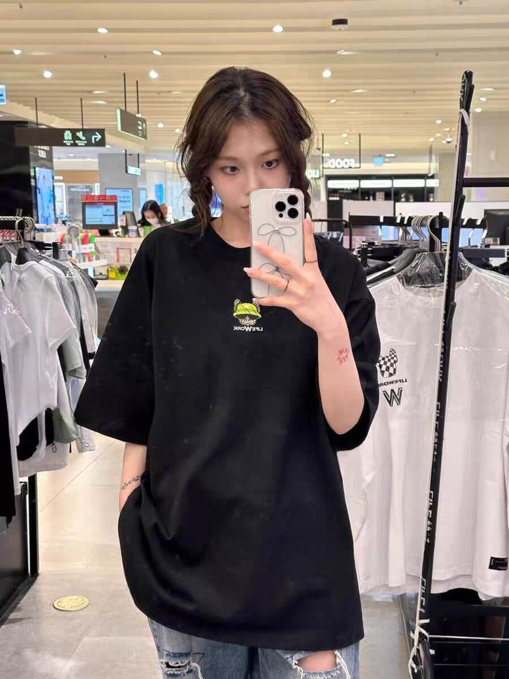 JuzBeauty-JuzBeautyMalaysia-JuzPretty-Authentic-Kbeauty-Malaysia-Skin-Care-Cosmetics-Jbeauty-Health-Care-korean-streetwear-LIFEWORK Bucket Hipdog Short Sleeve T-Shirt Tee 上衣 LW242TS4235