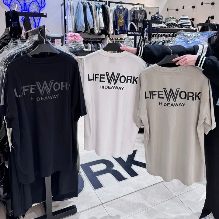 JuzBeauty-JuzBeautyMalaysia-JuzPretty-Authentic-Kbeauty-Malaysia-Skin-Care-Cosmetics-Jbeauty-Health-Care-korean-streetwear-LIFEWORK Radok Supima Logo Short Sleeve T-Shirt Tee 上衣 LW245TS9105
