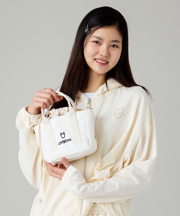 JuzBeauty-JuzBeautyMalaysia-JuzPretty-Authentic-Kbeauty-Malaysia-Skin-Care-Cosmetics-Jbeauty-Health-Care-korean-streetwear-LIFEWORK Silver Radog Canvas 2WAY Mini Tote Bag 迷你托特包 LW245BG4122