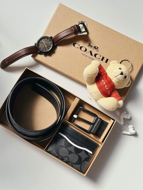 JuzBeauty_JuzBeautyMalaysia_JuzPretty_Authentic_Kbeauty_Malaysia_Skin_Care_Cosmetics_Jbeauty_Health_Care_korean_streetwear_US_Luxury_COACH C8278 Boxed Card Case And Belt Gift Set In Colorblock Signature Canvas 男款卡包腰带礼盒8