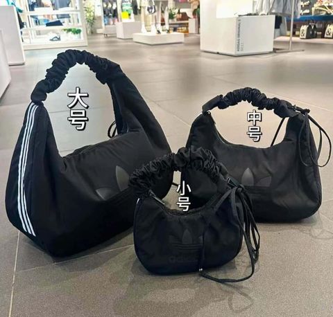 JuzBeauty-JuzBeautyMalaysia-JuzPretty-Authentic-Kbeauty-Malaysia-Skin-Care-Cosmetics-Jbeauty-Health-Care-korean-streetwear-ADIDAS Shoulder Bag 褶皱云朵包26