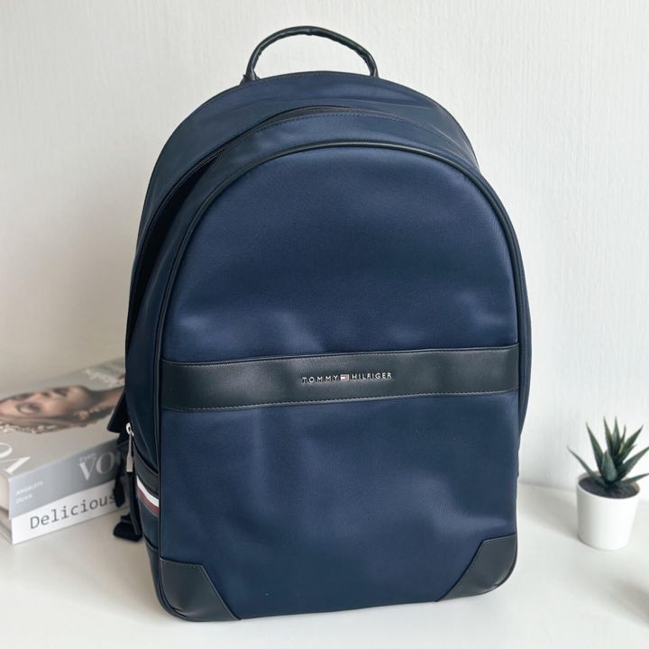 JuzBeauty_JuzBeautyMalaysia_JuzPretty_Authentic_Kbeauty_Malaysia_Skin_Care_Cosmetics_Jbeauty_Health_Care_korean_streetwear_US_Luxury_TOMMY HILFIGER 69JA2004102ZO Nylon Backpack In Navy 男款背包4