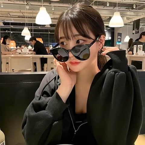 JuzBeauty-JuzBeautyMalaysia-JuzPretty-Authentic-Kbeauty-Malaysia-Skin-Care-Cosmetics-Jbeauty-Health-Care-korean-streetwear-BLUE ELEPHANT Han 墨镜4