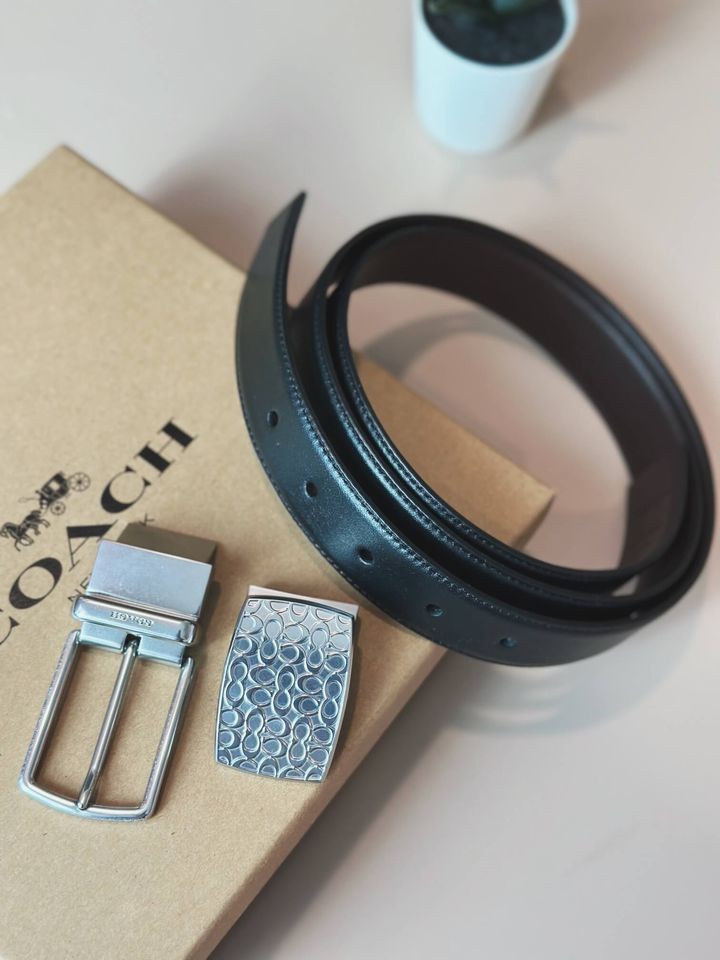 JuzBeauty_JuzBeautyMalaysia_JuzPretty_Authentic_Kbeauty_Malaysia_Skin_Care_Cosmetics_Jbeauty_Health_Care_korean_streetwear_US_Luxury_COACH F65186 Signature Plaque Harness Cut To Size Belt In Black Dark Brown 男款腰带礼盒2