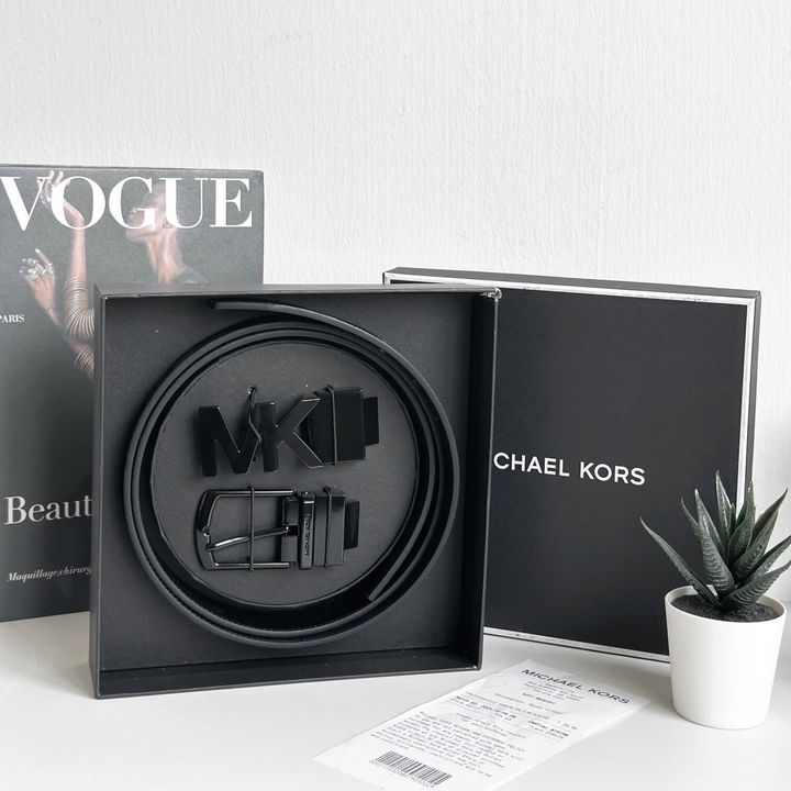 JuzBeauty_JuzBeautyMalaysia_JuzPretty_Authentic_Kbeauty_Malaysia_Skin_Care_Cosmetics_Jbeauty_Health_Care_korean_streetwear_US_Luxury_MICHAEL KORS 36S4LBLY4B 4-in-1 Signature Logo Belt Box Set 男款腰带礼盒1