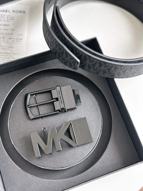 JuzBeauty_JuzBeautyMalaysia_JuzPretty_Authentic_Kbeauty_Malaysia_Skin_Care_Cosmetics_Jbeauty_Health_Care_korean_streetwear_US_Luxury_MICHAEL KORS 36S4LBLY4B 4-in-1 Signature Logo Belt Box Set 男款腰带礼盒2