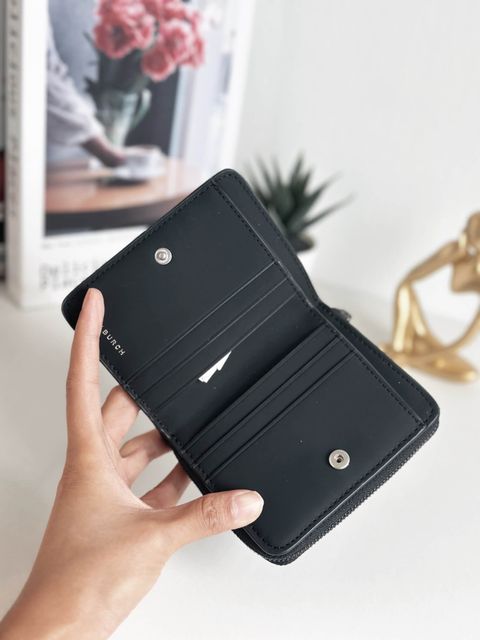 JuzBeauty_JuzBeautyMalaysia_JuzPretty_Authentic_Kbeauty_Malaysia_Skin_Care_Cosmetics_Jbeauty_Health_Care_korean_streetwear_US_Luxury_TORY BURCH 149653 Britten Matte Wallet BiFold Wallet In Black 女款钱包3