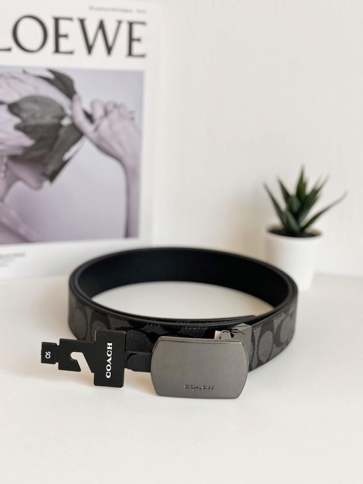 JuzBeauty_JuzBeautyMalaysia_JuzPretty_Authentic_Kbeauty_Malaysia_Skin_Care_Cosmetics_Jbeauty_Health_Care_korean_streetwear_US_Luxury_COACH 91286 CQ012 Plaque Buckle Cut-to-size Reversible Belt 38mm QB Black Charcoal 男款腰带6