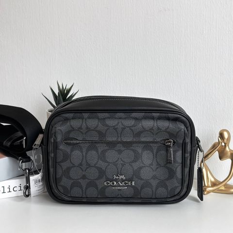 JuzBeauty_JuzBeautyMalaysia_JuzPretty_Authentic_Kbeauty_Malaysia_Skin_Care_Cosmetics_Jbeauty_Health_Care_korean_streetwear_US_Luxury_COACH CJ510 Elias Crossbody In Signature Canvas Gunmetal/Charcoal 男款相机包