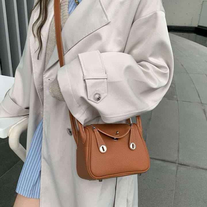 JuzBeauty-JuzBeautyMalaysia-JuzPretty-Authentic-Kbeauty-Malaysia-Skin-Care-Cosmetics-Jbeauty-Health-Care-korean-streetwear-BAG OF PARODY Lindy Bag LD枕头包 琳迪包1