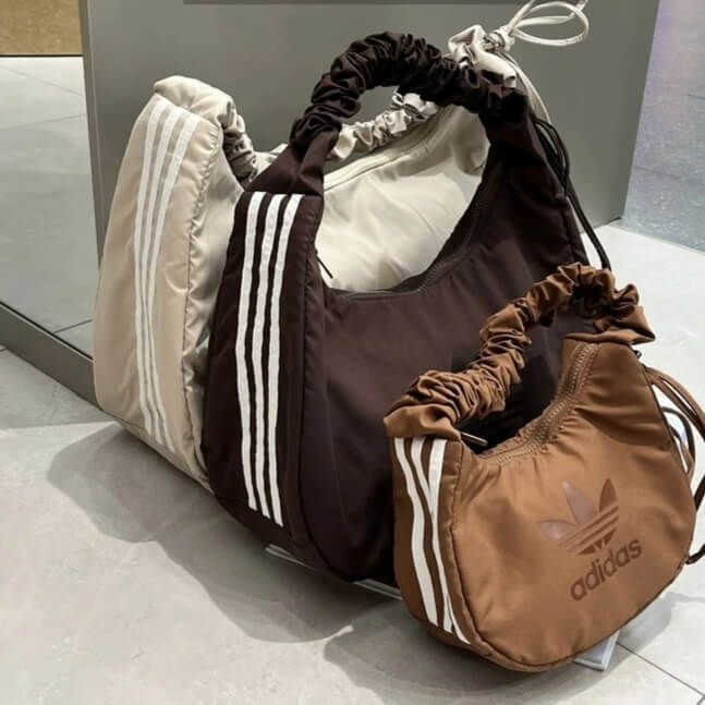 JuzBeauty-JuzBeautyMalaysia-JuzPretty-Authentic-Kbeauty-Malaysia-Skin-Care-Cosmetics-Jbeauty-Health-Care-korean-streetwear-ADIDAS Maillard Shoulder Bag 美拉德褶皱云朵包6