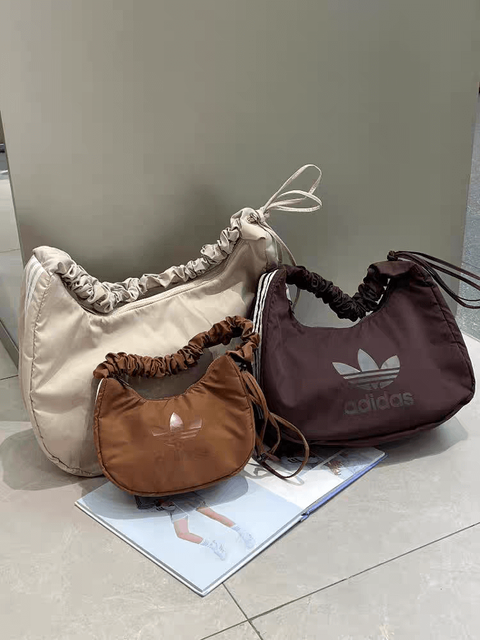 JuzBeauty-JuzBeautyMalaysia-JuzPretty-Authentic-Kbeauty-Malaysia-Skin-Care-Cosmetics-Jbeauty-Health-Care-korean-streetwear-ADIDAS Maillard Shoulder Bag 美拉德褶皱云朵包12.jpg
