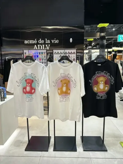 JuzBeauty-JuzBeautyMalaysia-JuzPretty-Authentic-Kbeauty-Malaysia-Skin-Care-Cosmetics-Jbeauty-Health-Care-korean-streetwear-ADLV Blur Stretch Bear Short Sleeve T-Shirt8