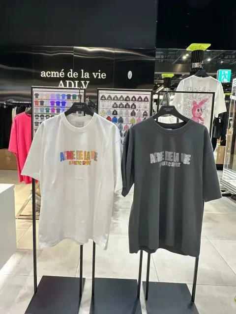 JuzBeauty-JuzBeautyMalaysia-JuzPretty-Authentic-Kbeauty-Malaysia-Skin-Care-Cosmetics-Jbeauty-Health-Care-korean-streetwear-ADLV Crayon Drawing Logo Short Sleeve T-Shirt2