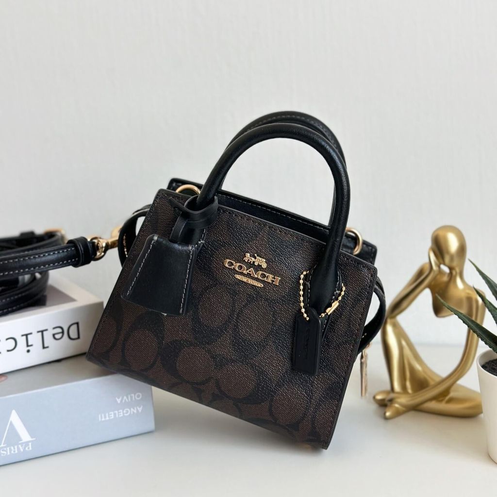 JuzBeauty_JuzBeautyMalaysia_JuzPretty_Authentic_Kbeauty_Malaysia_Skin_Care_Cosmetics_Jbeauty_Health_Care_korean_streetwear_US_Luxury_COACH Andrea Mini Carryall In Signature Canvas 迷你斜挎包6