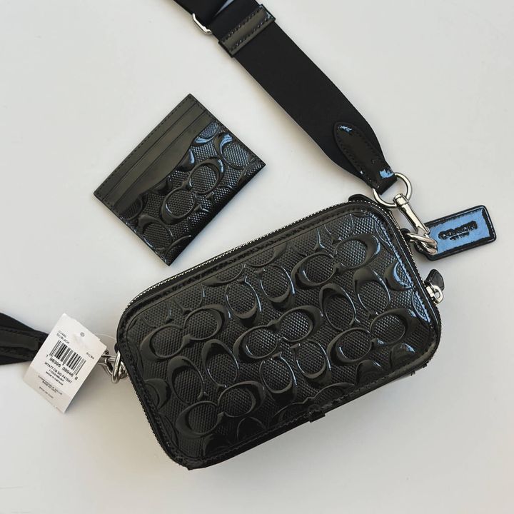 JuzBeauty_JuzBeautyMalaysia_JuzPretty_Authentic_Kbeauty_Malaysia_Skin_Care_Cosmetics_Jbeauty_Health_Care_korean_streetwear_US_Luxury_COACH CV420 Wyatt Crossbody In Signature Leather In Black 男款斜挎包1