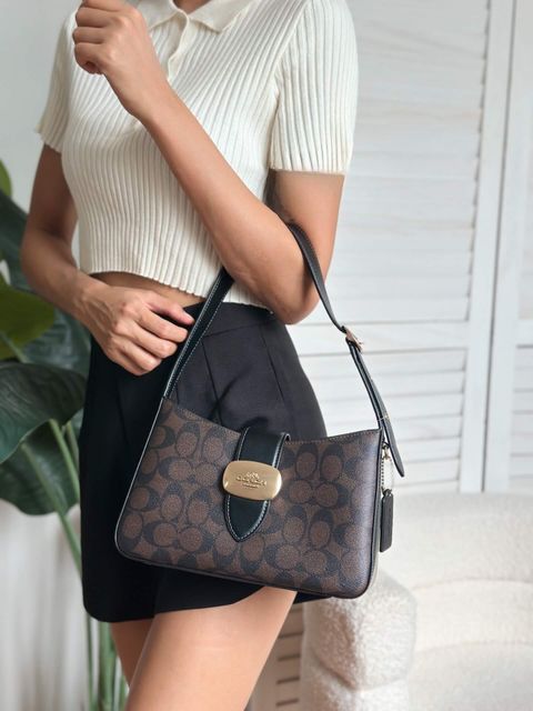 JuzBeauty_JuzBeautyMalaysia_JuzPretty_Authentic_Kbeauty_Malaysia_Skin_Care_Cosmetics_Jbeauty_Health_Care_korean_streetwear_US_Luxury_COACH CP005 Eliza Shoulder Bag In Signature Canvas Brown Black 腋下包4