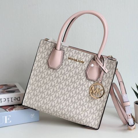 JuzBeauty_JuzBeautyMalaysia_JuzPretty_Authentic_Kbeauty_Malaysia_Skin_Care_Cosmetics_Jbeauty_Health_Care_korean_streetwear_US_Luxury_MICHAEL KORS 35S1GM9M2B Mercer Medium Messenger Bag In Signature Powder Blush Multi 邮差包1