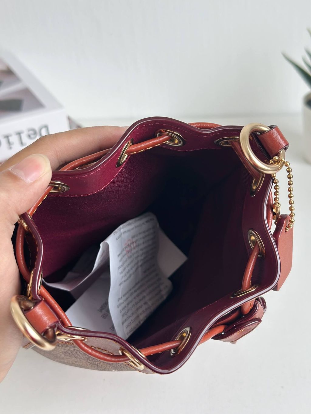 JuzBeauty_JuzBeautyMalaysia_JuzPretty_Authentic_Kbeauty_Malaysia_Skin_Care_Cosmetics_Jbeauty_Health_Care_korean_streetwear_US_Luxury_COACH CW300 Mini Bucket Bag In Signature Canvas With Sticker In Tan Multi 迷你水桶包8