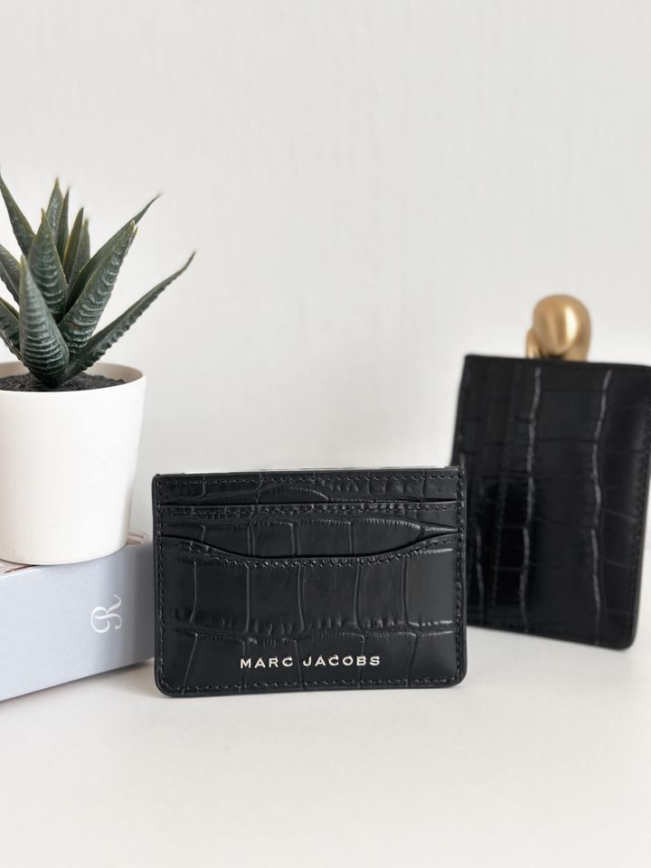 JuzBeauty_JuzBeautyMalaysia_JuzPretty_Authentic_Kbeauty_Malaysia_Skin_Care_Cosmetics_Jbeauty_Health_Care_korean_streetwear_US_Luxury_MARC JACOBS S149L01RE22-001 Croc Card Case In Black 卡包4